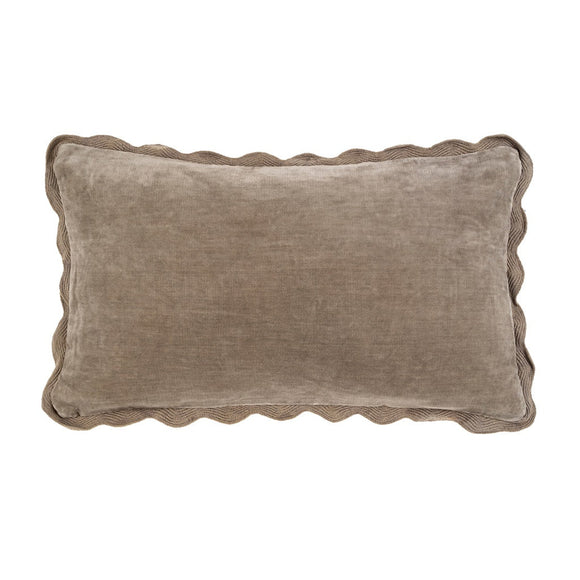 Velvet Scallop Pillow | 21