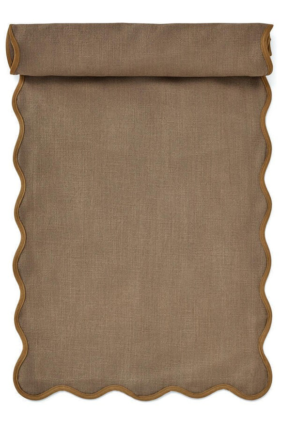 Ginger Table Runner Scallop