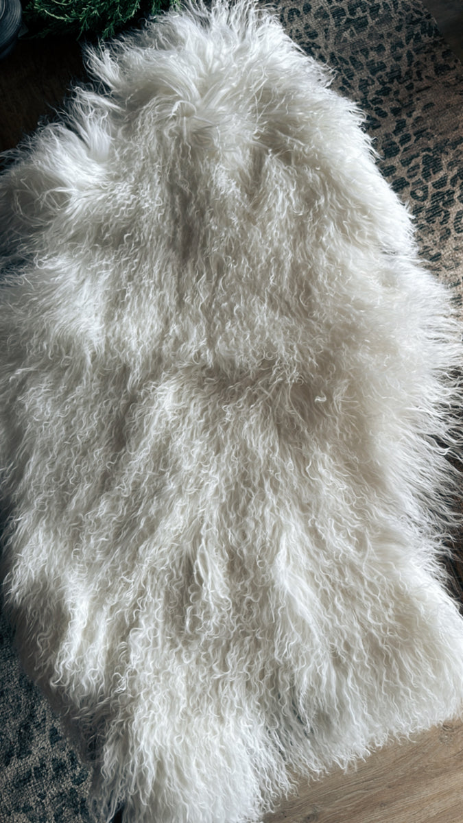 Mongolian Lamb Throw – Willow & Lace Home